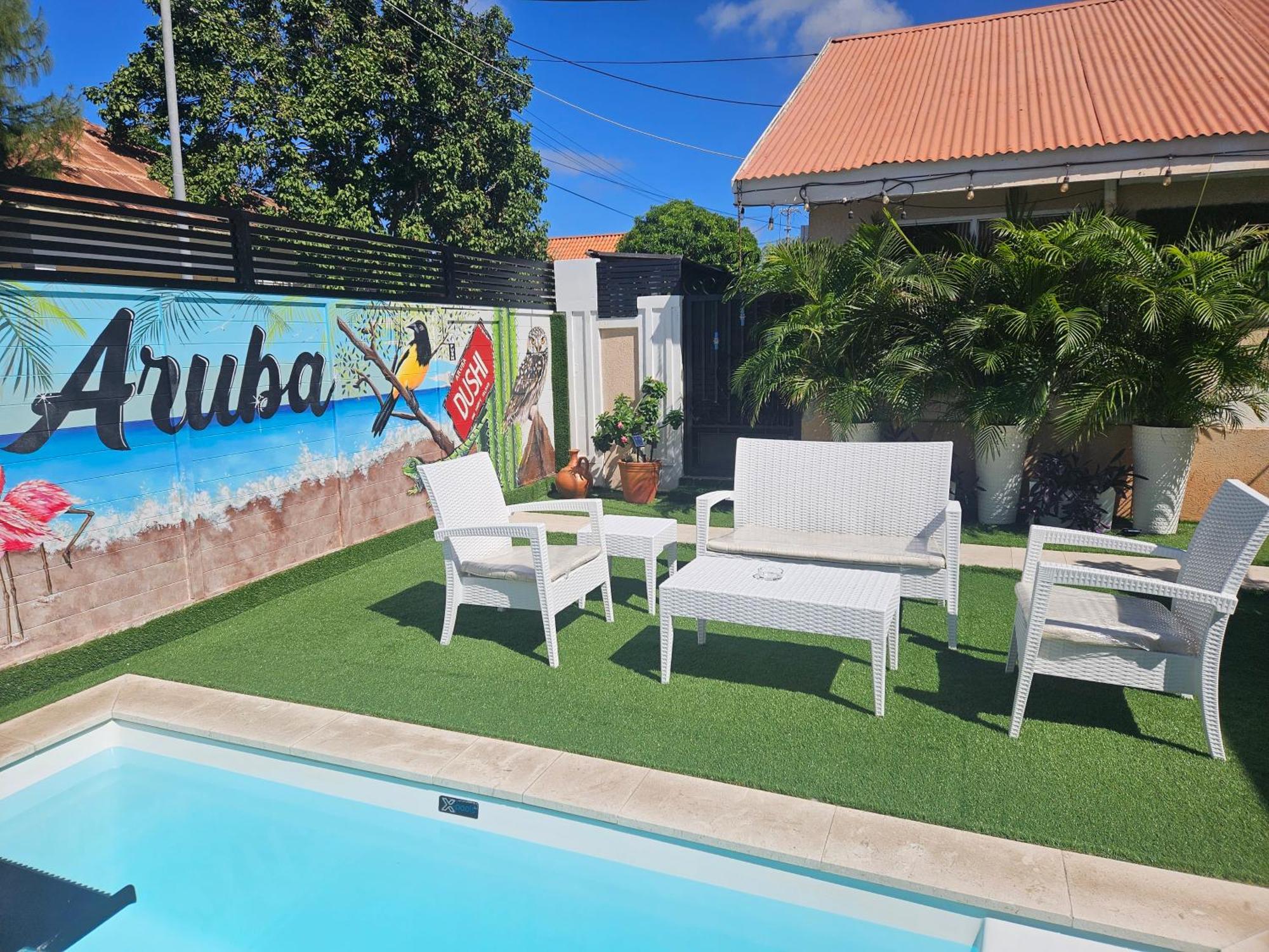 The Jazmine'S Apartment A Oranjestad Exterior photo